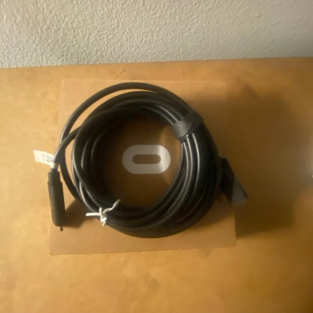 Oculus link cable